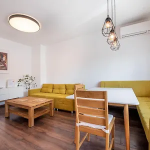 https://cosy-apartment-in-central-varna.sunnybeach-hotels.org